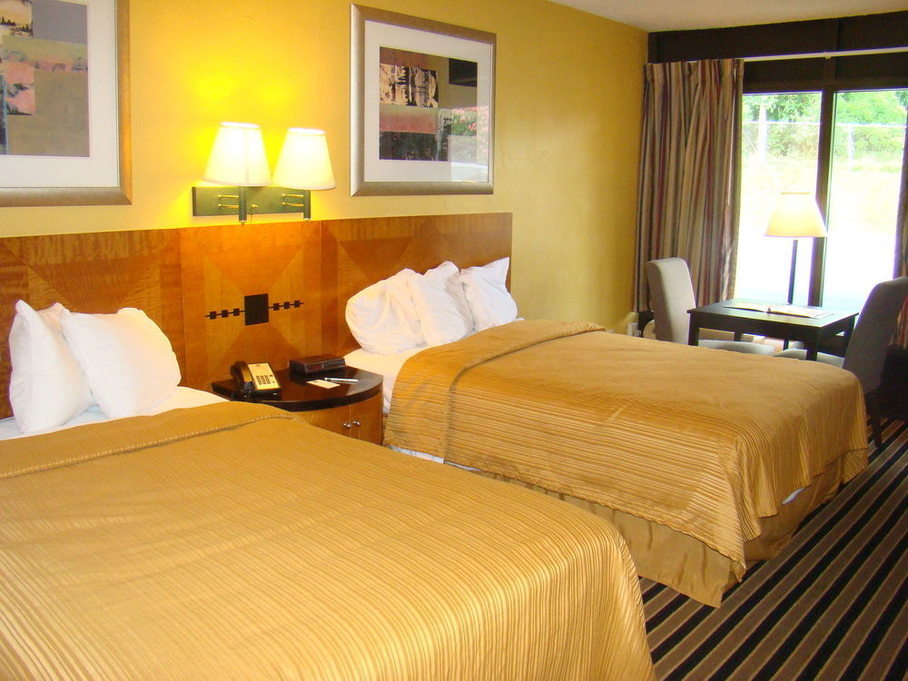 เบย์มอนต์ บาย วินด์แฮม ฟรอนต์ รอยัล เนียร์ เชอแนนโดห์ เนชั่นแนลพาร์ค Hotel ฟรอนต์รอยัล ภายนอก รูปภาพ